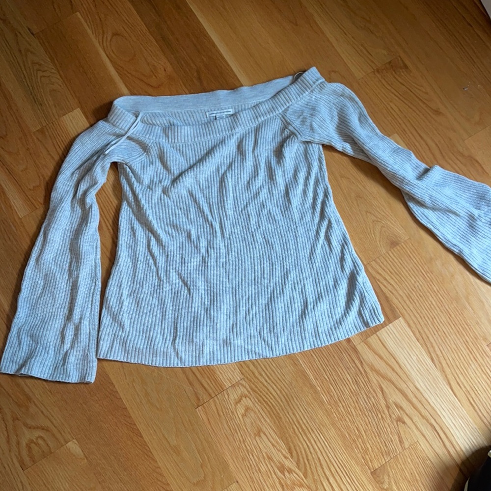 American eagle sweater